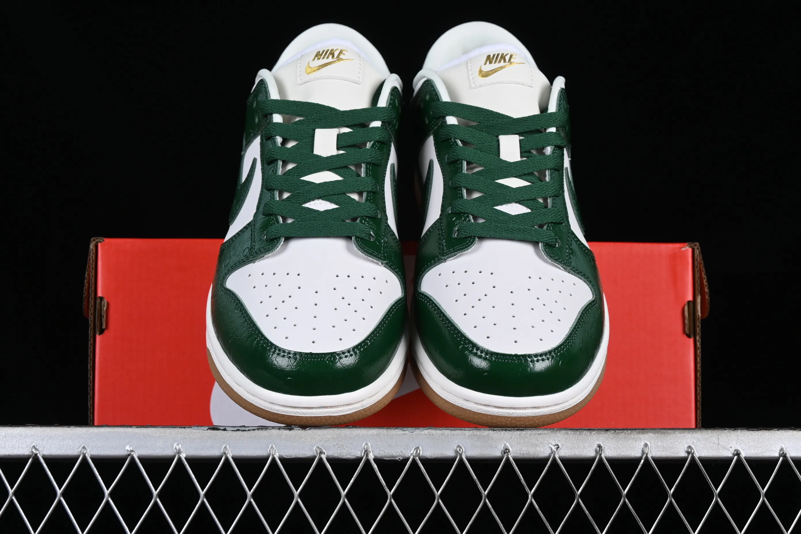 All categories Nk SB Dunk series Nk SB Dunk Low low-top sneakers Nk Dunk Low "Gorge Green" dark pattern green SB low-top casual sneakers FJ2260-002